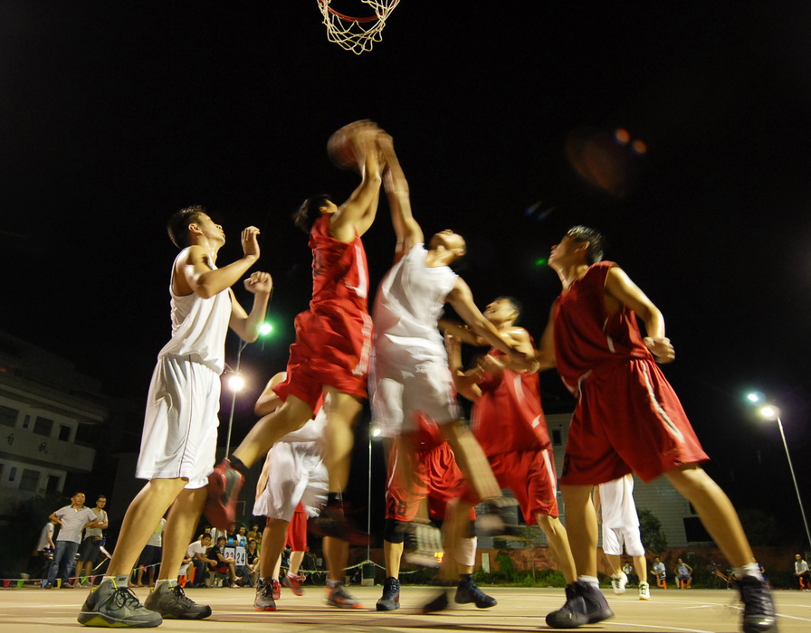 �ٺ��оֶ���������Ӳμӡ����������׽�����������ս��ʤ��ǿ��