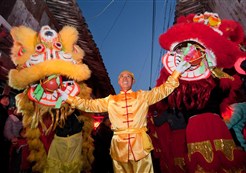 ��Ծ����Ӱ��Ʒ�����ҳ����Ͻ���Ԫ��