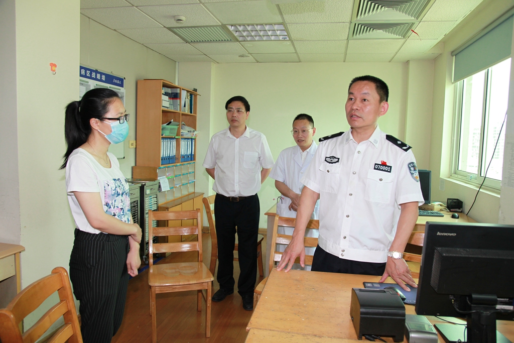 �齨������̨̽������������