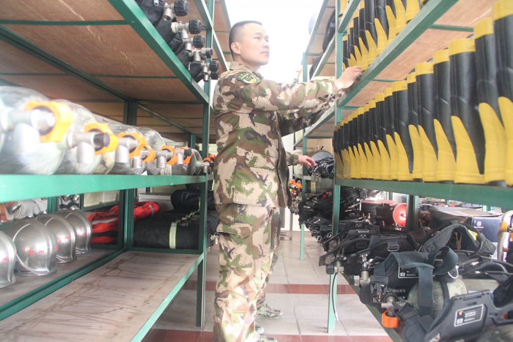 �������������������ܱ�