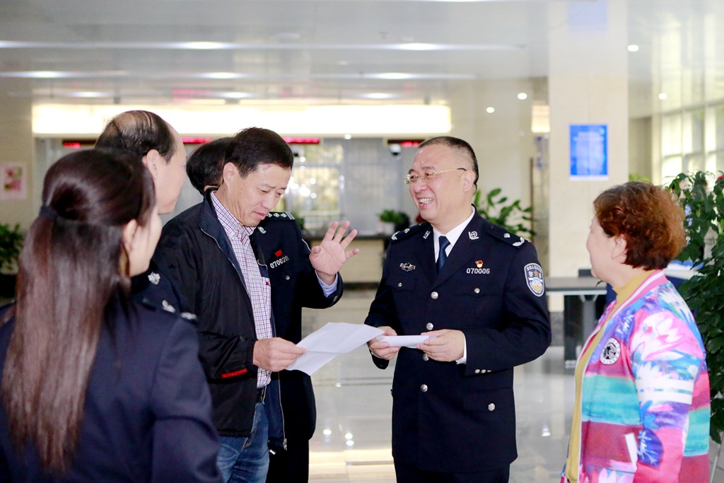 �²������оֳ��뾳��֤������չ��˫���顱���ơ������һ�Ρ��